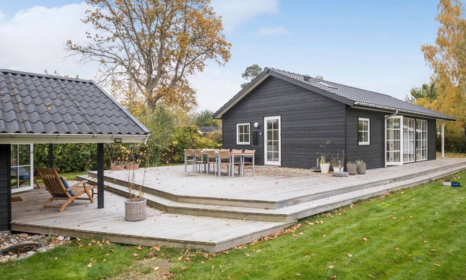 Hornbaek House | Amazing home in Hornbæk with WiFi