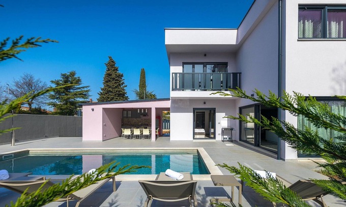 Mali Maj House | Amazing home in Porec