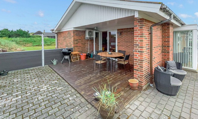 Houvig Strand House | Amazing home in Ringkøbing with sauna