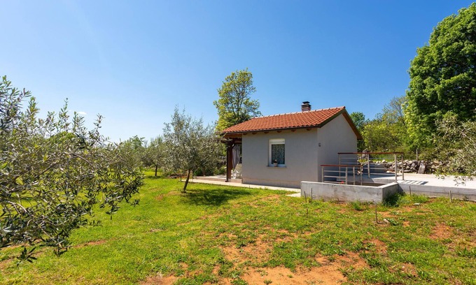 Risika House | Amazing home in Risika with kitchen