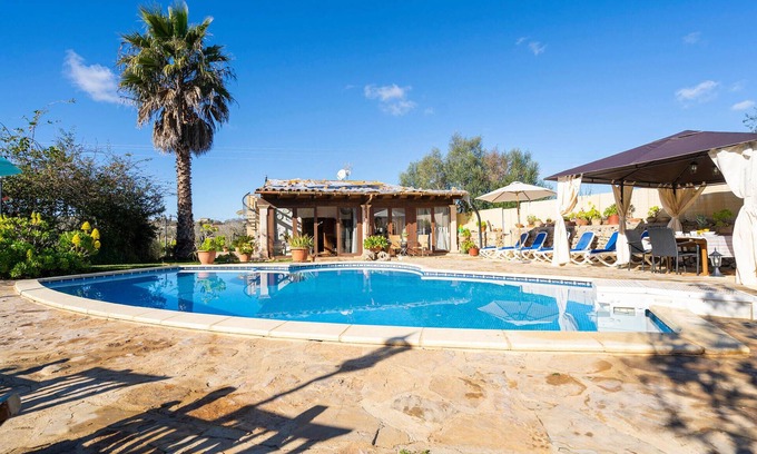 Sineu House | Amazing home in Sineu