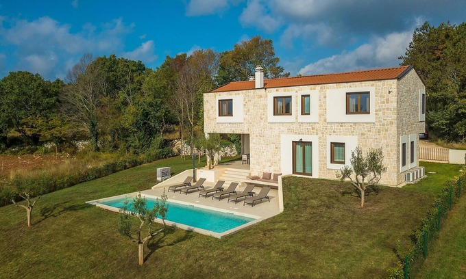 Visnjan House | Amazing home in Visnjan