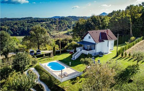 Ivanec House | Amazing Home With Swiming Pool