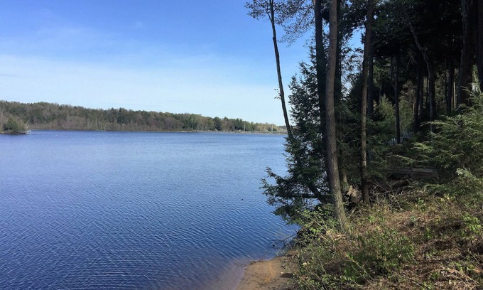 Alder Creek House | Amazing Lake House With All Amenities