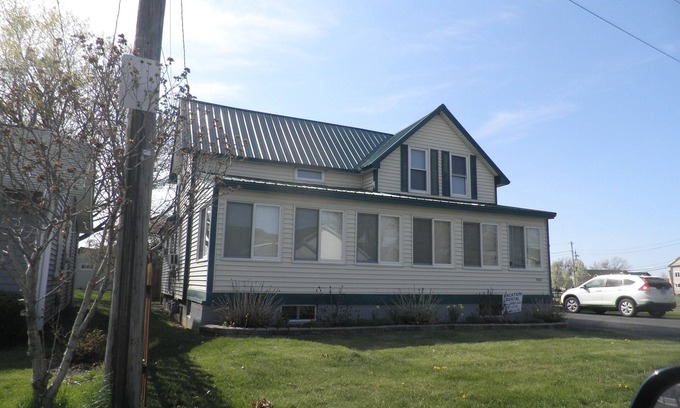 Sodus Point House | Amazing Lake View Cottage with Game room for Kids of all ages