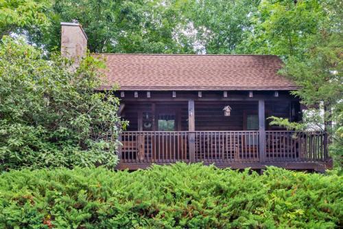 Pigeon Forge House | Amazing Mountain View Cabin! Hot Tub Pool Table