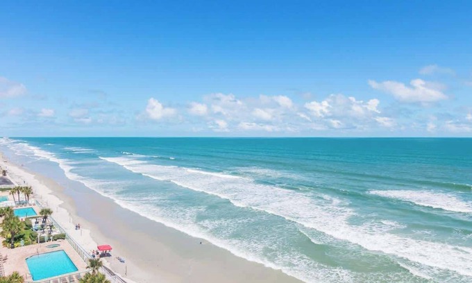 Daytona Beach Condo | Amazing Oceanfront 3 bed 3 bath Condo