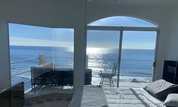 Playas De Tijuana Apartment | Amazing Ocean front 3 bedroom 2 full bath