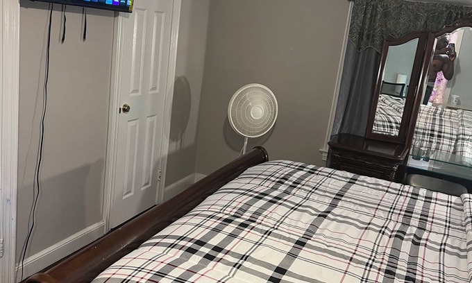 Irvington House | Amazing room with AC in charming Irvington
