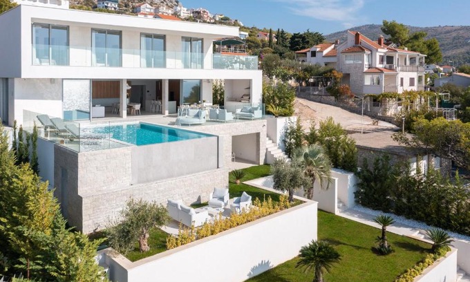 Primosten Burnji Villa | Amazing Seafront Croatian Villa 5 Bedrooms Villa Primosten Pearl Phenomenal Sea Views & Private Infinity Pool