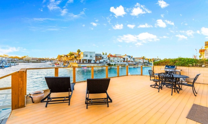 Channel Islands House | Amazing Sunset Harbor Deck Views W/Private Hot Tub