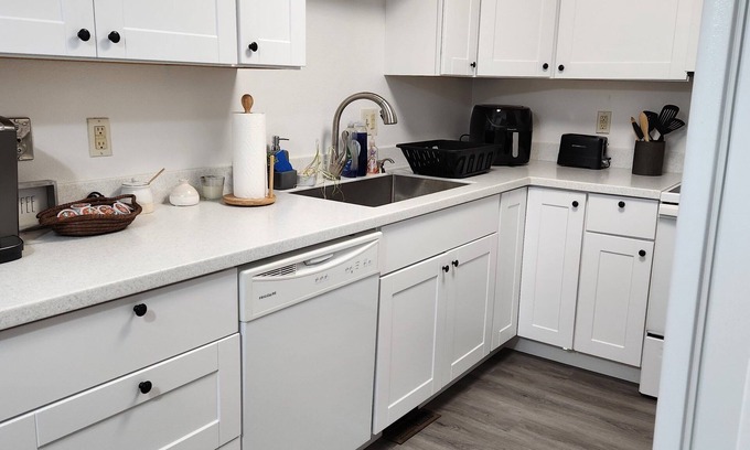 Sand Lake Apartment | Amazing Townhouse