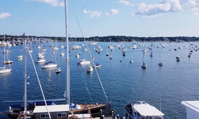 The Point Condo | Amazing view of the harbor