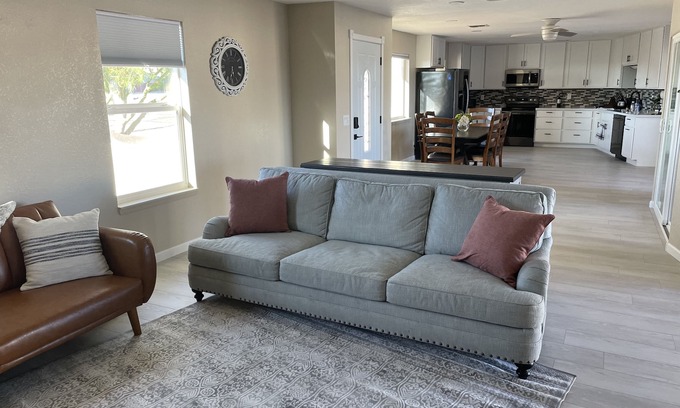 Lake Havasu City House | Amazing views, pool, walk to hiking/biking, 5 mins to the new Riviera Marina.
