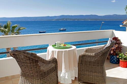 Bol Apartment | Amazing Waterfront Apartments