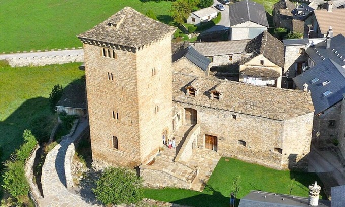 Oto Other | AMAZING XV Century Defensive Tower Near Ordesa National Park