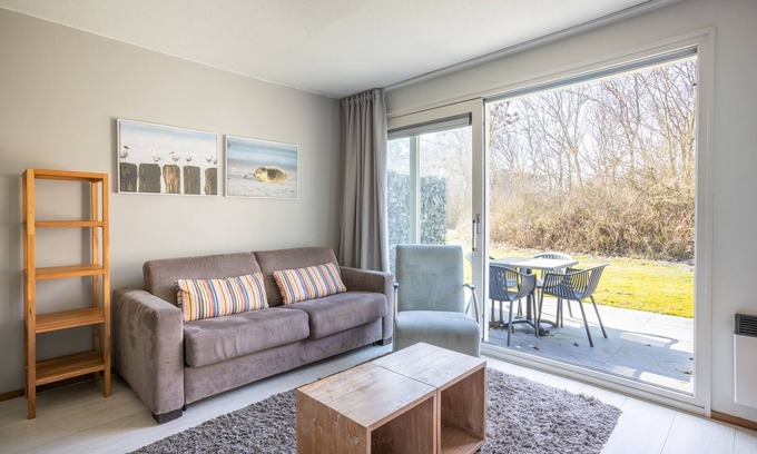 Hollum Condo | Ameland - Quiet apartment near the beach with terrace and pool access