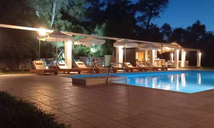 Melikia House | Amelia's Garden