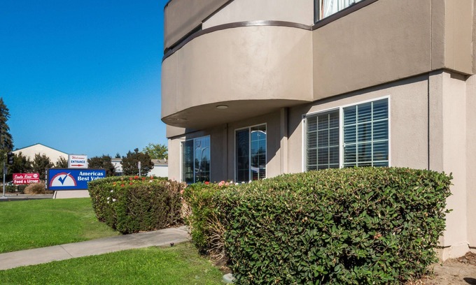 Santa Rosa Hotel | Americas Best Value Inn Santa Rosa, CA