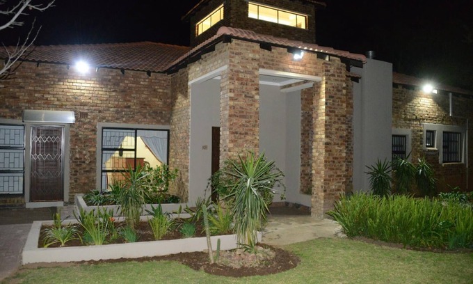 Emalahleni Hotel | Ametis Guest House