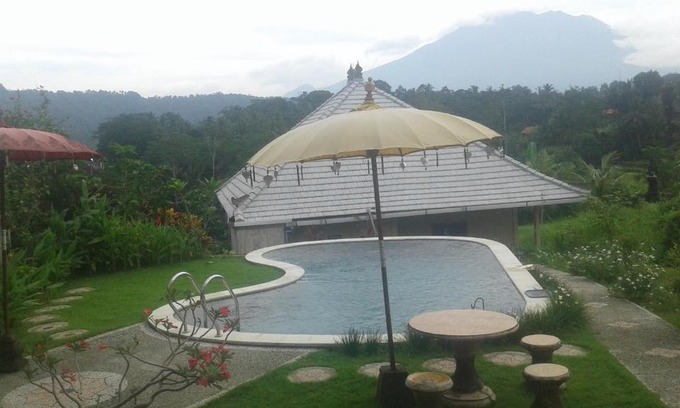 Sidemen Villa | Amrita villa sidemen