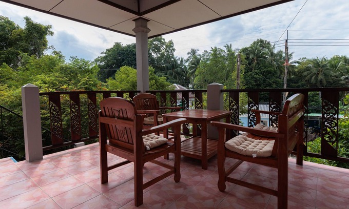 Wok Tum House | Amsterdam House Hin Kong 2BR 4K TV AC