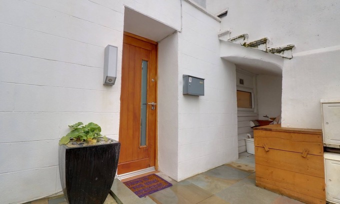 Beaumont Apartment | An Amazing Apartment with FREE onsite parking