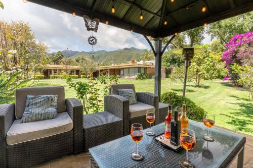 Ajijic Villa | ANANA Casa SK Villa Garden & Family-Friendly