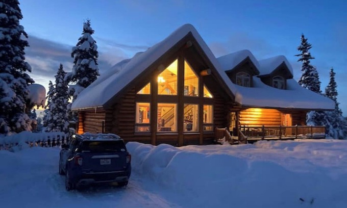 Rabbit Creek Apartment | Anchorage Family Guesthouse
