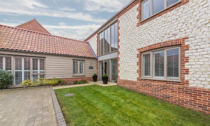 Brancaster House | Anchorage