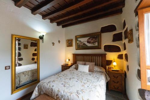 Santa Lucia House | Ancient Historical House