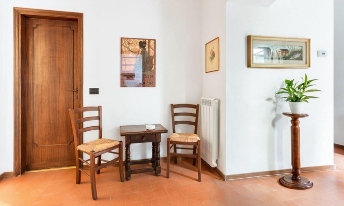 Careggi Rifredi House | Andrea House (Orange Apt)