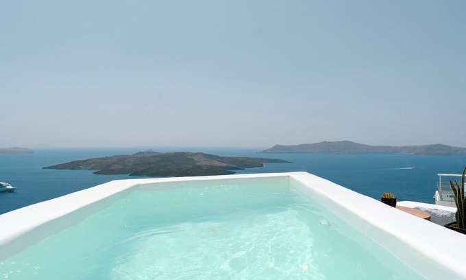 Fira House | Anemos Fira Caldera View