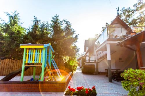Pobierowo Resort | Angela Domki i Pokoje