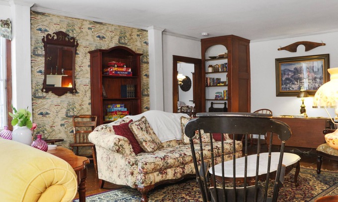 Ledyard House | Antique Farmhouse Getaway - Spacious yard, Casinos