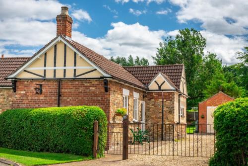 Louth House | Anvil Lodge