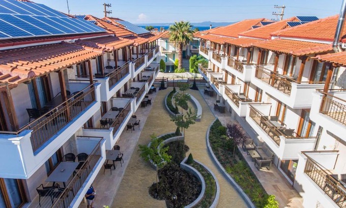 Pefkochori Apartment | Apanemia by Flegra Hotels