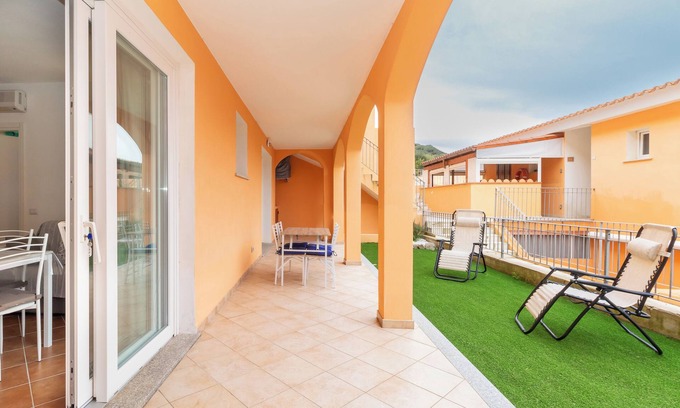 Trinita d'Agultu Apartment | Apartment 'Green Garden F1' with Sea View Garden & Wi-Fi