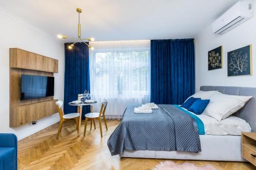 Wesoła Zachod Apartment | Apartament Bonerowska Blue