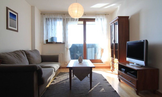 Srodmiescie Apartment | Apartament Sea Towers IV with balcony and sea view