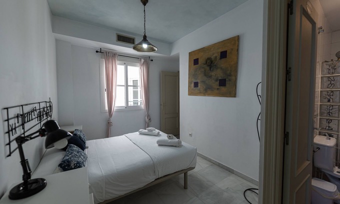 Feria Apartment | Apartamento Amplio y Luminoso en Zona Alameda Macarena Mercado Calle Feria
