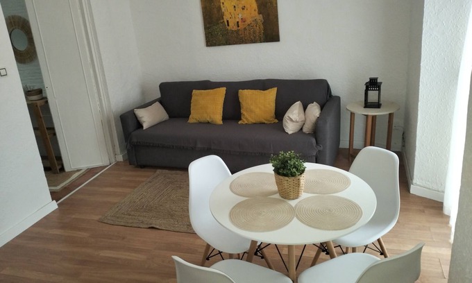 El Ejido Apartment | Apartamento Céntrico a 2 Minutos de la Casa Natal de Picasso