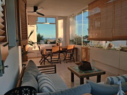 Alcossebre Apartment | Apartamento Calablanca con amplia terraza y vistas al mar y a la montaña