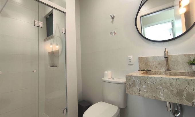 Centro Apartment | Apartamento com 2 Dormitórios no Centro de Bombinhas - Refúgio Praiano