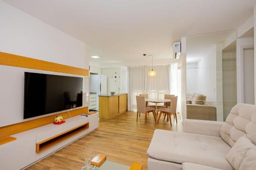 Matriz Apartment | Apartamento Com Vaga e 2 Quartos - HUB2102A