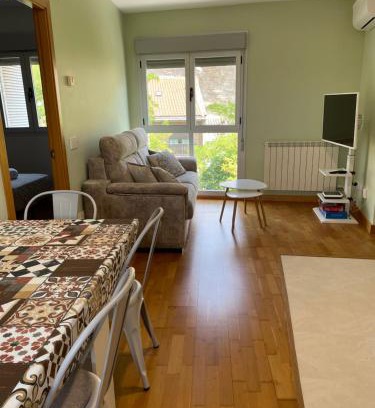 Arguedas Apartment | Apartamento El Estrecho de Arguedas