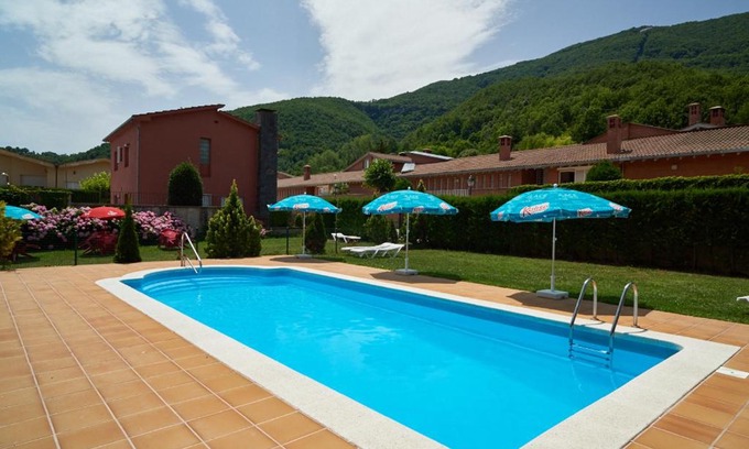 Sant Feliu de Pallerols Apartment | Apartamentos Fonda Finet