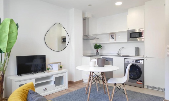 Santiago de Compostela Apartment | Apartamentos Rey by Como en Casa