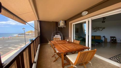 Playa de la Calera Apartment | Apartamento La Ola