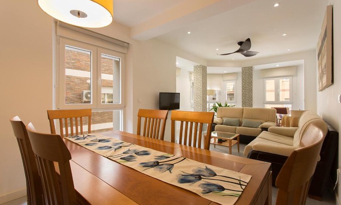 Figares Apartment | Apartamento Mulhacen Centro Free Parking